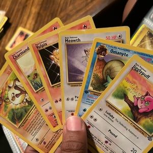 VINTAGE POKÉMON CARDS